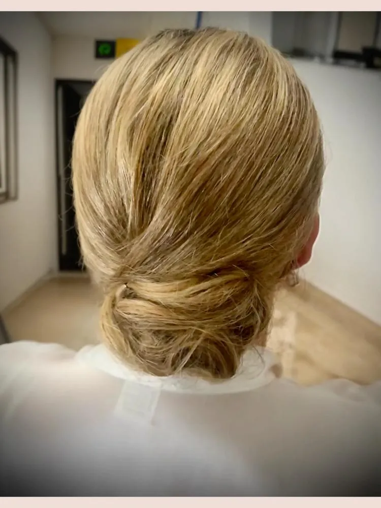 Elizabeth Hairstyle (1)